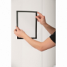 Ramka plakatowa DURAFRAME SUN A4 czarna magnetyczna do prezentacji informacji na powierzchniach szklanych DURABLE