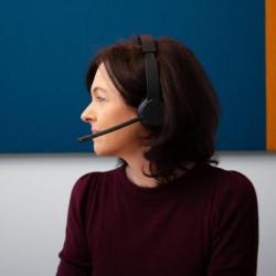 Słuchawki bezprzewodowe Q-CONNECT, z mikrofonem, czarne