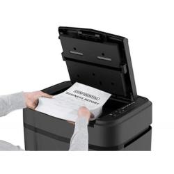 Niszczarka Q-CONNECT Q120, z automatycznym podajnikiem, czarna