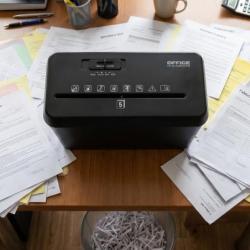 Niszczarka OFFICE PRODUCTS, ścinki, do 5 kartek A4, kosz 8l, czarna