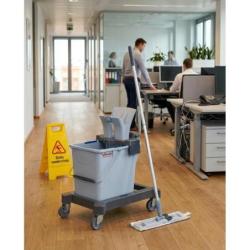 Zestaw VILEDA Professional UltraSpeed Pro, wózek jednowiaderkowy z wkładem r-MicroLite Max mop