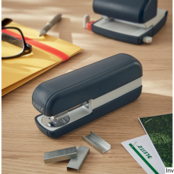 Zszywacz Leitz Cosy szary do 30 kartek z technologią Direct Impact